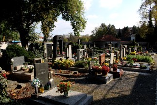 Graveyard outside the chapel